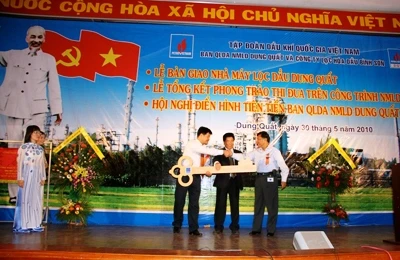 Tiếp nhận quản lý, vận hành Nhà máy lọc dầu Dung Quất